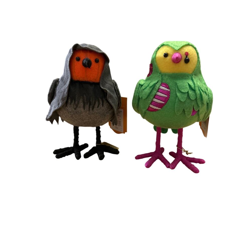 New bundle of two Halloween Hyde & Eek feathery friends🐦 Louis and Moldy decor